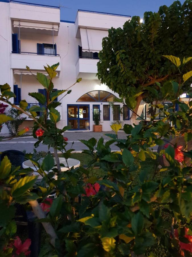 To Kyma Aparthotel Amarynthos Exteriör bild