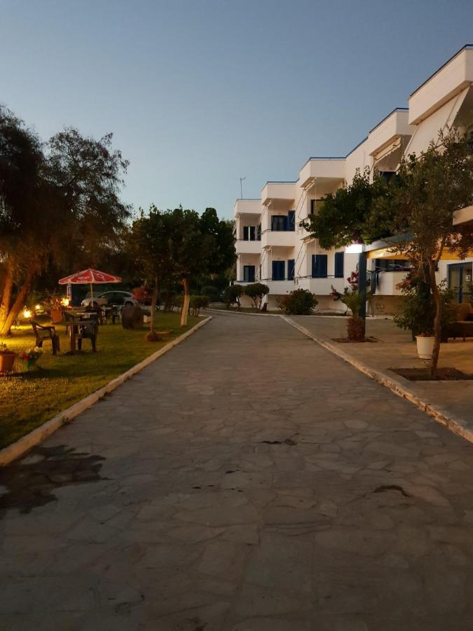 To Kyma Aparthotel Amarynthos Exteriör bild