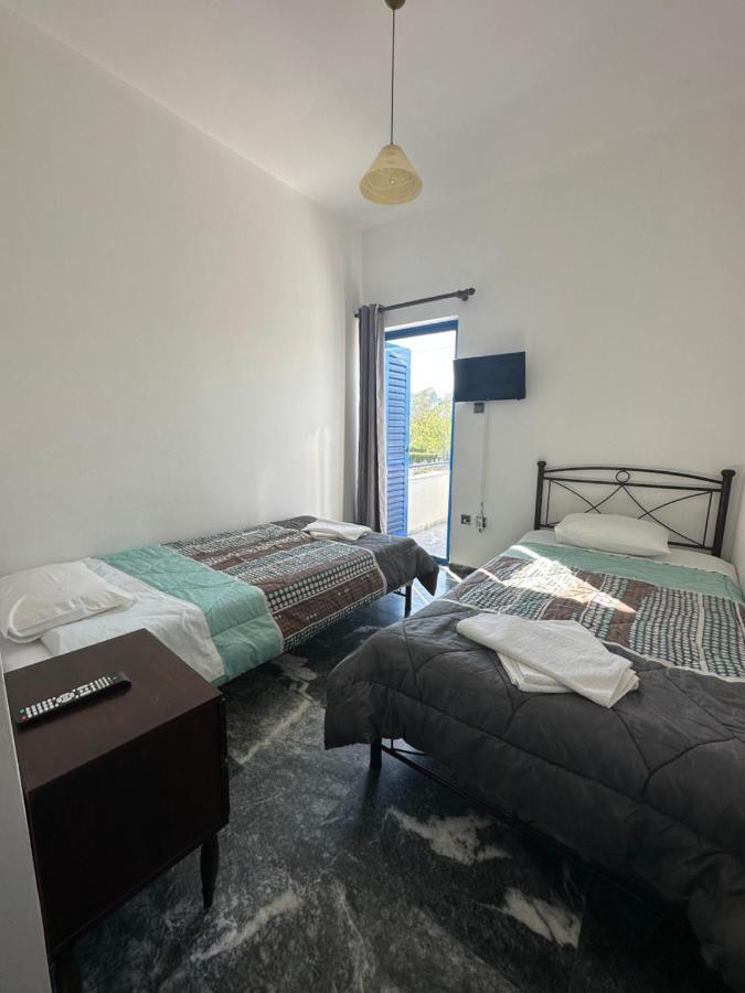 To Kyma Aparthotel Amarynthos Exteriör bild