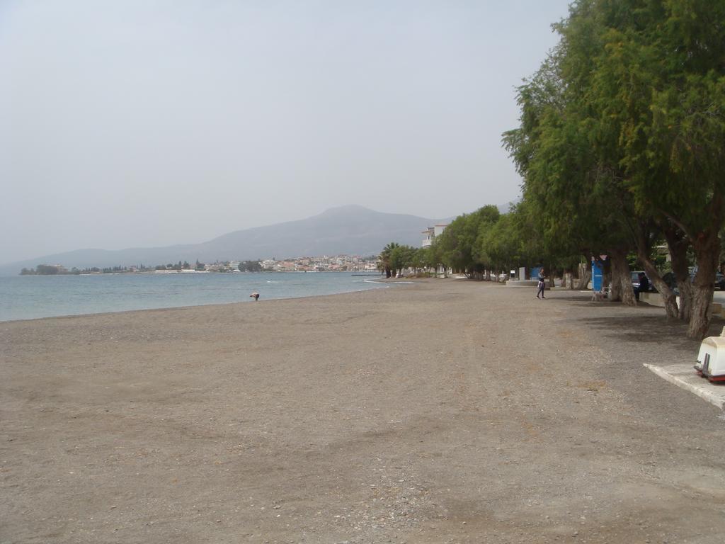 To Kyma Aparthotel Amarynthos Exteriör bild